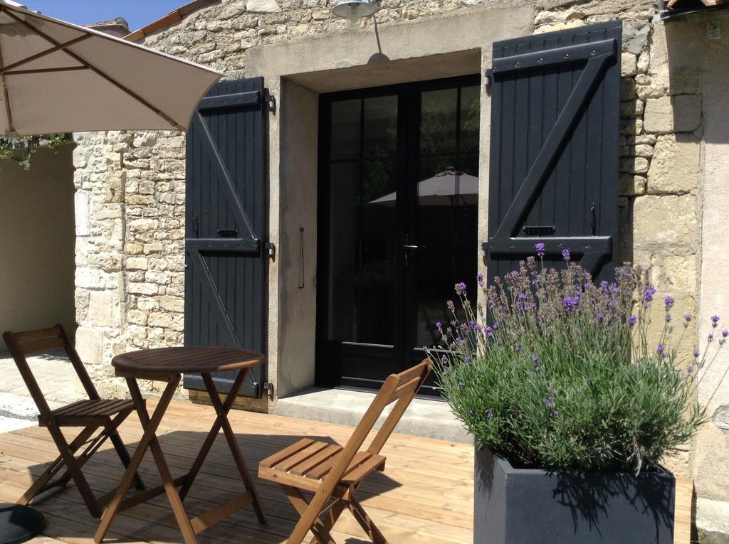 La Grange D'Aunis Bed & Breakfast Aigrefeuille-d'Aunis ภายนอก รูปภาพ