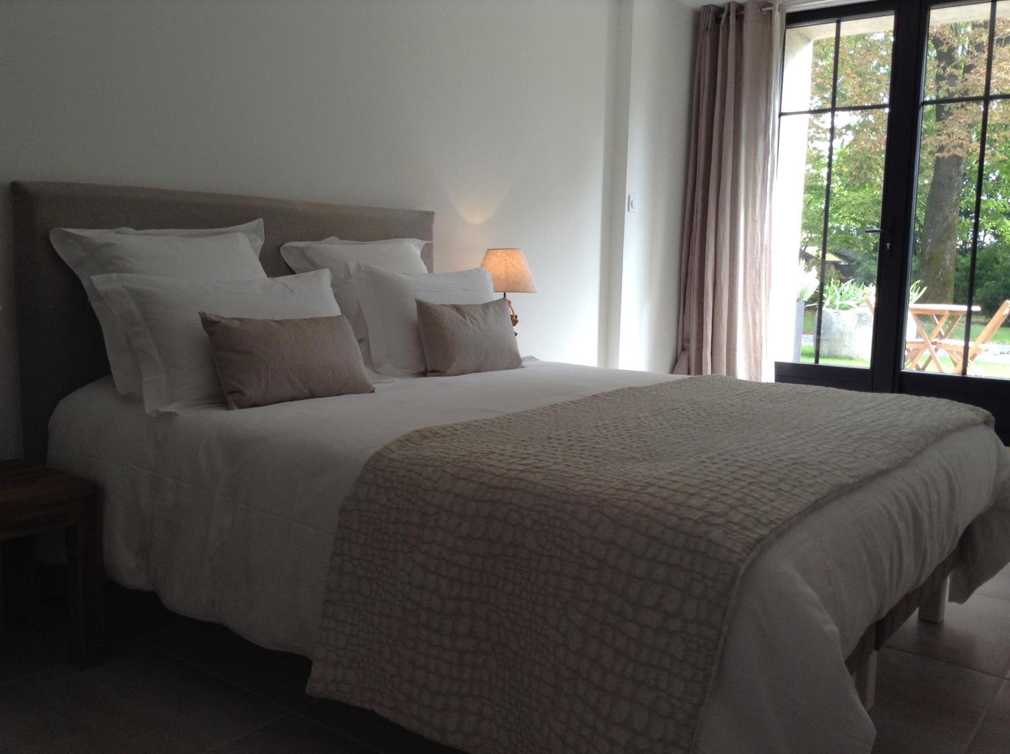 La Grange D'Aunis Bed & Breakfast Aigrefeuille-d'Aunis ภายนอก รูปภาพ