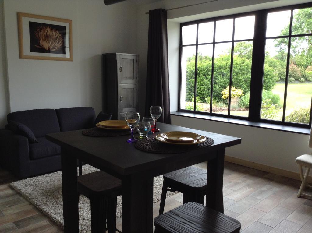La Grange D'Aunis Bed & Breakfast Aigrefeuille-d'Aunis ภายนอก รูปภาพ