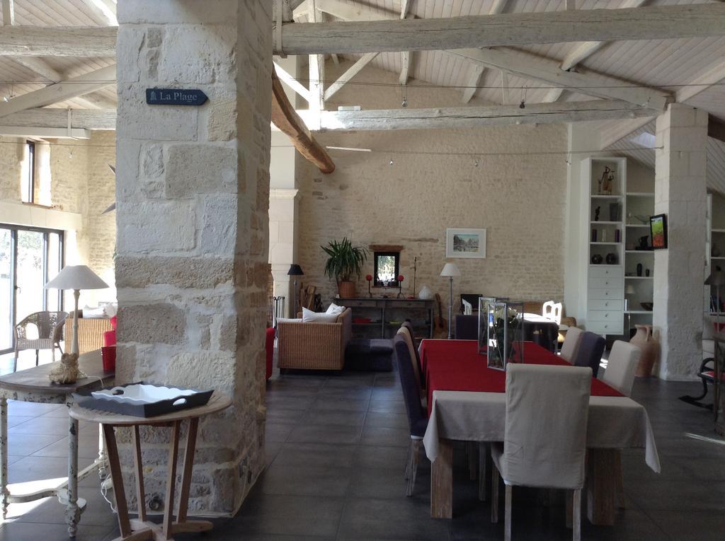 La Grange D'Aunis Bed & Breakfast Aigrefeuille-d'Aunis ภายนอก รูปภาพ